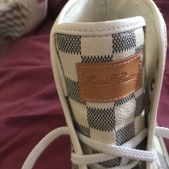 Louis Vuitton Shoes - Picture 4 of 5